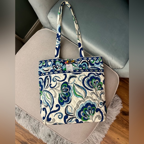 Vera Bradley Bags Used Once Perfect Condition Very Bradley Large